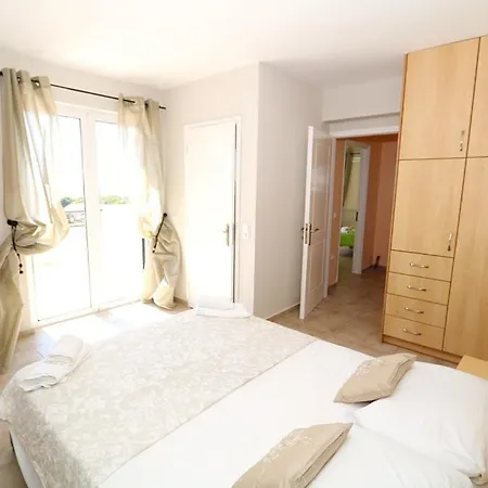 Villa Vatsa 2 *